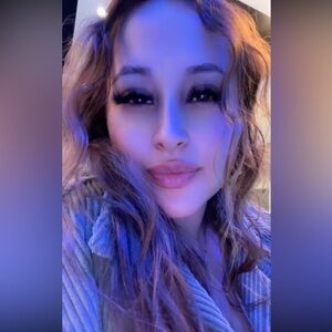 Meet your Posher, Stef Martinez